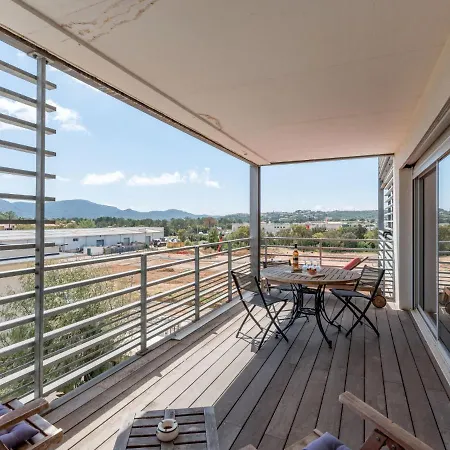 Апартаменты Les Terrasses Di Fiori By Interhome Порто-Веккьо